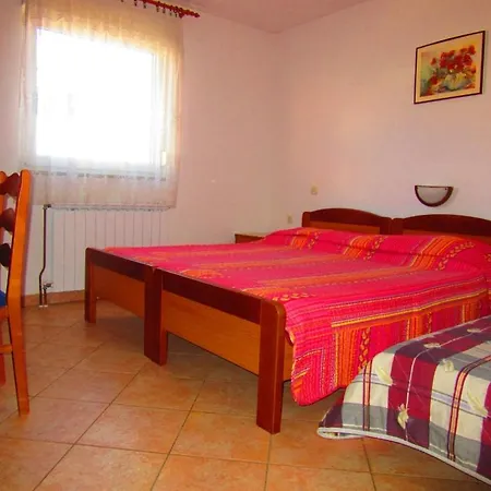 House 633-3 633-4 Apartment *