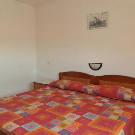 Apartment House 633-3 633-4 Pula