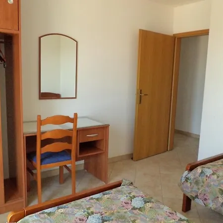 House 633-3 633-4 Apartment Pula